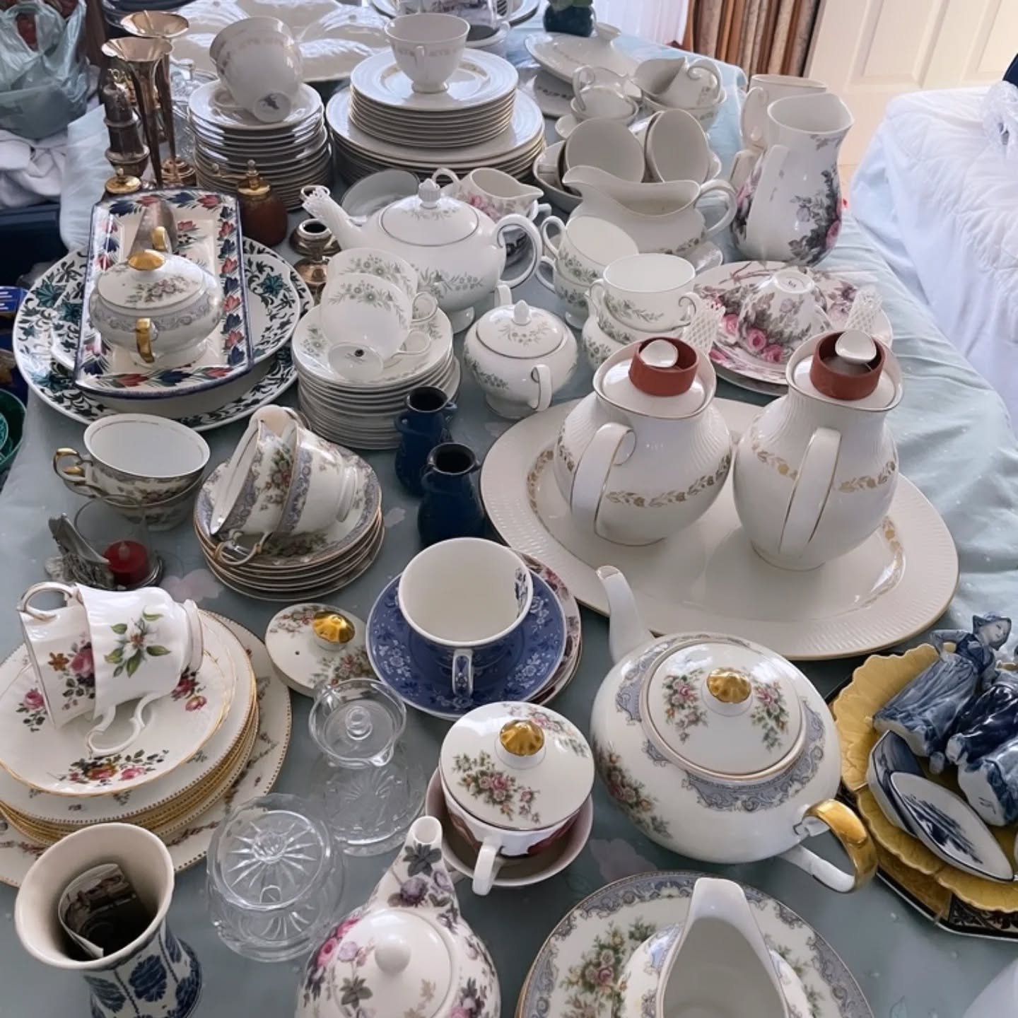 There was a time when fine china was treasured - proudly displayed, and saved for special occasions. Today, it&rsquo;s a different story.  It's one of the first things people declutter from their kitchens. 

Who here has gotten china handed down to t