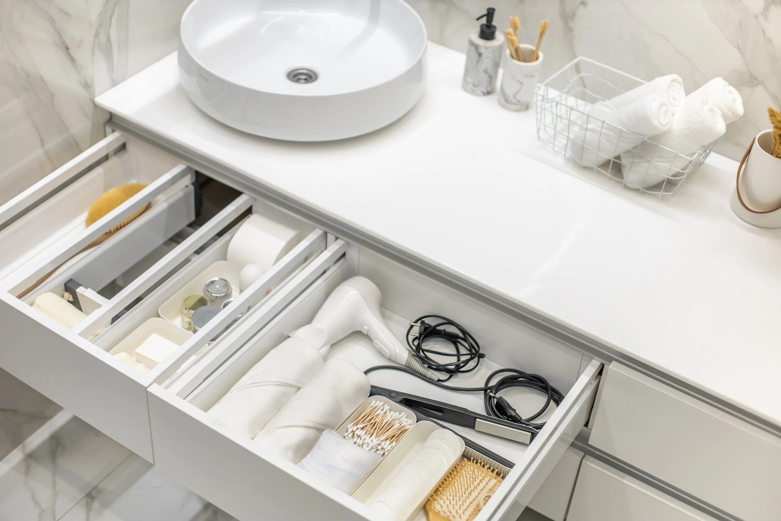 Professional Organizer Toronto: The Complete Guide to Reclaiming Your Home with Simplify with Sheeba