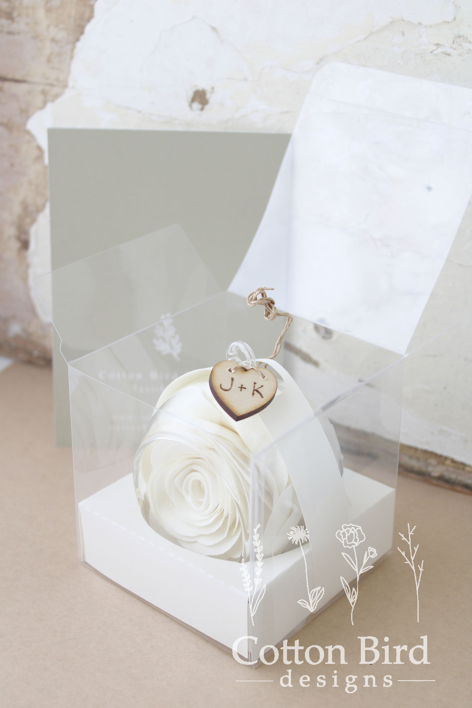 cream rose globe boxed.jpg