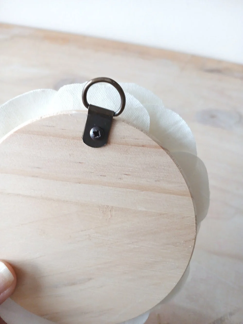 back cream rose wall art.jpg