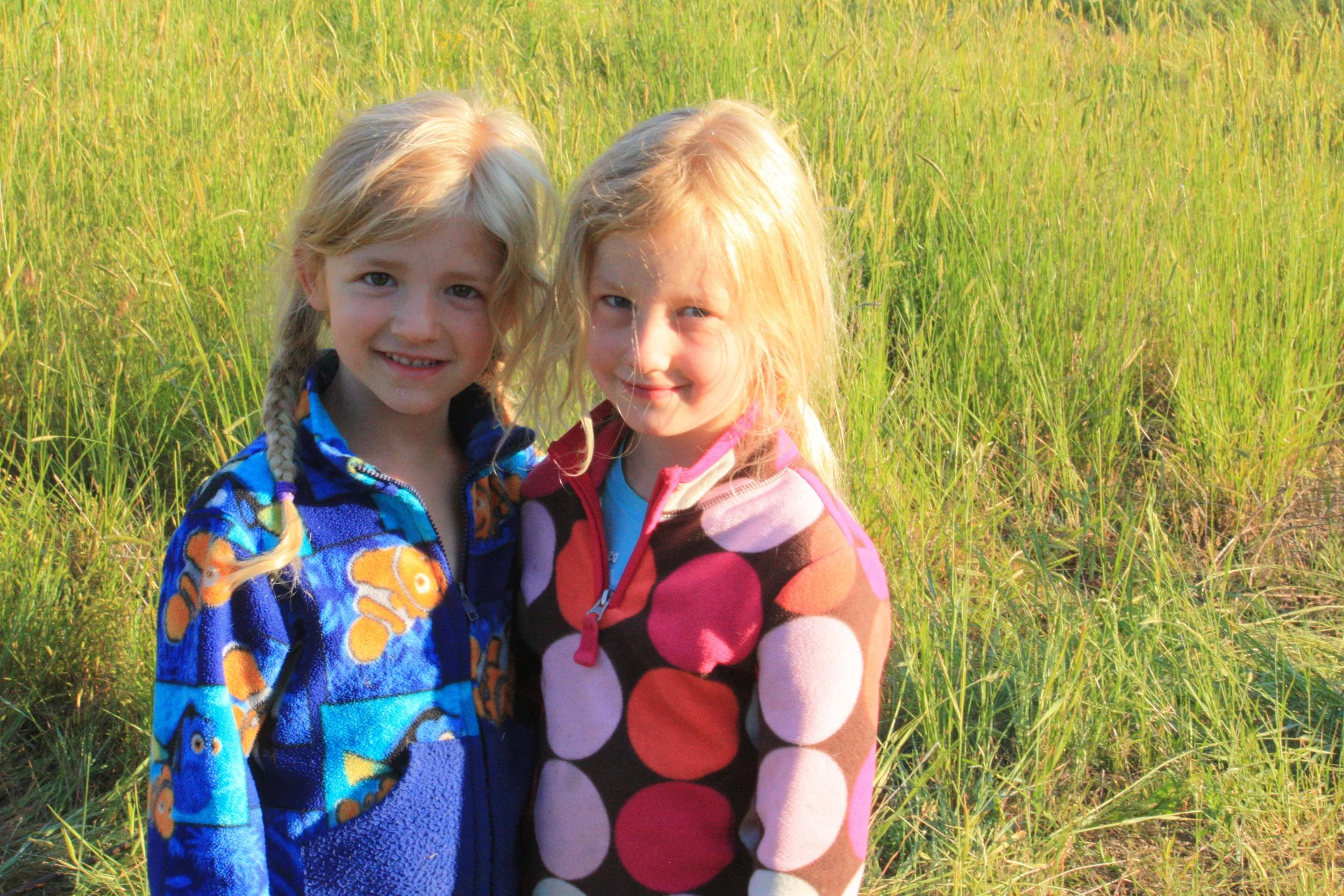 aspen and emma.JPG