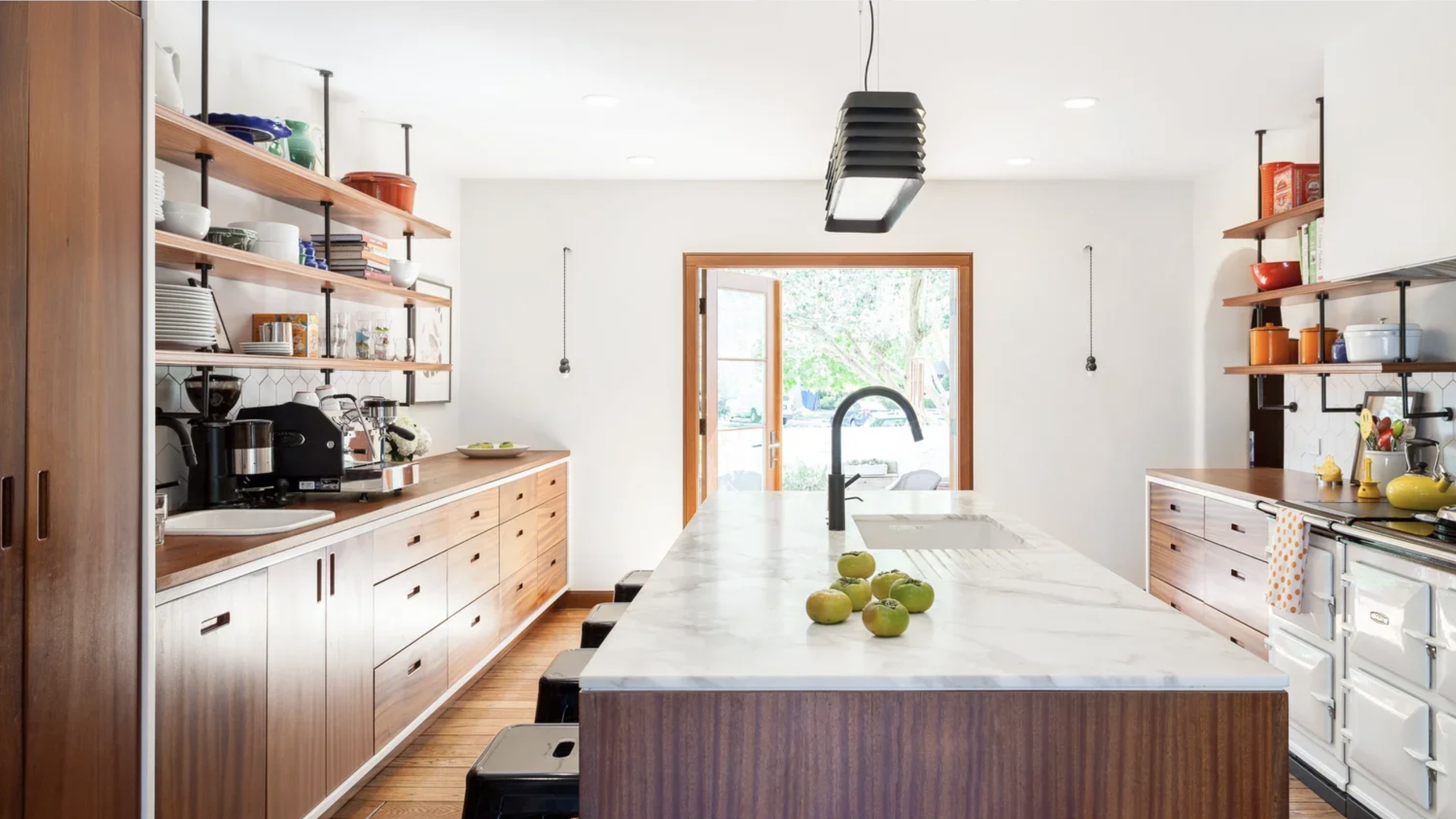 Credits: Popp-Littrell (Interior Design), Kat Alves (Photography)