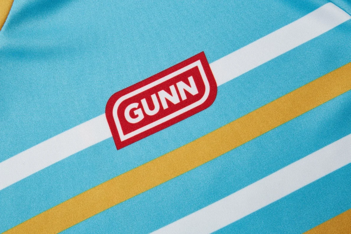 Pro Crew Aqua Ombré detail front.jpg