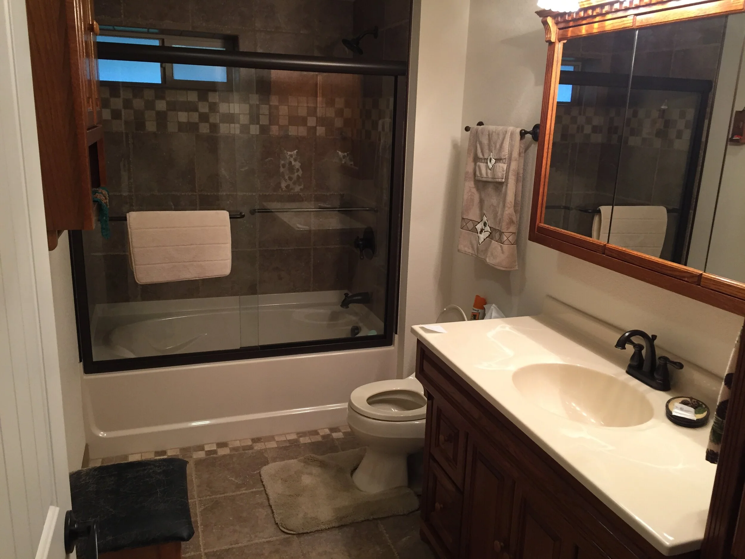 bathroom1.JPG