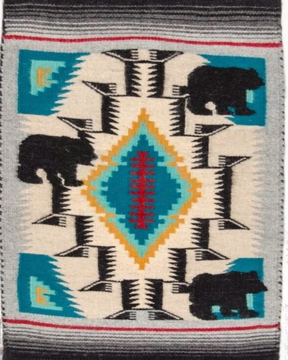 Imagine being able to dream and create such a rug 😍 This one is called &quot;Bears On Star Mountain&quot; and is handwoven by Navajo master weaver and artist Ella Yazzie.

#Inspiration #handmade #artoftheday #navajoart #navajomade