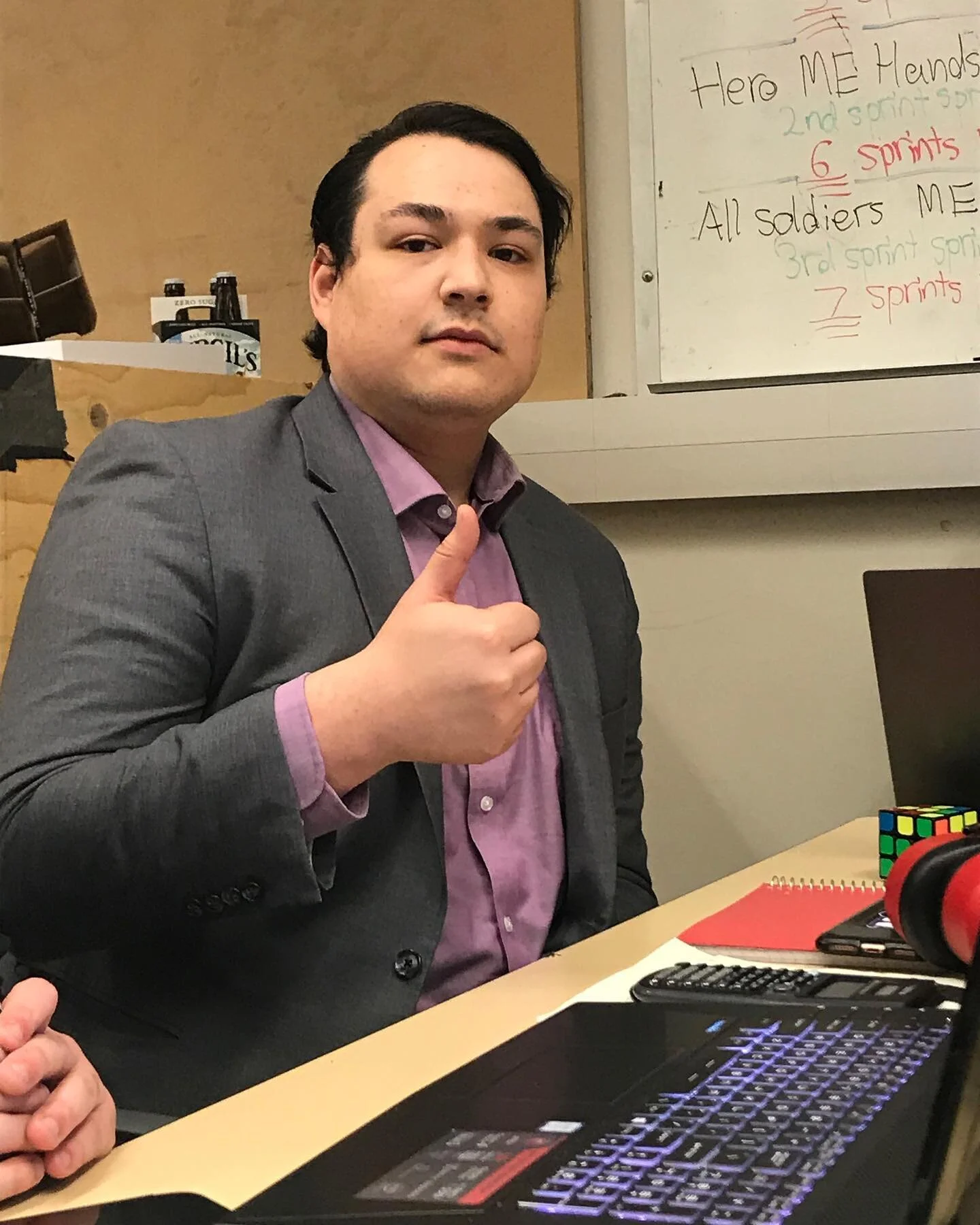 Meet Sean Thompson, our featured member of the week. He is on the business team. This week, he brought the business team root beer! In his spare time, Sean enjoys cooking, camping, and urban gardening, particularly thyme and green onions.
.
.
#robom