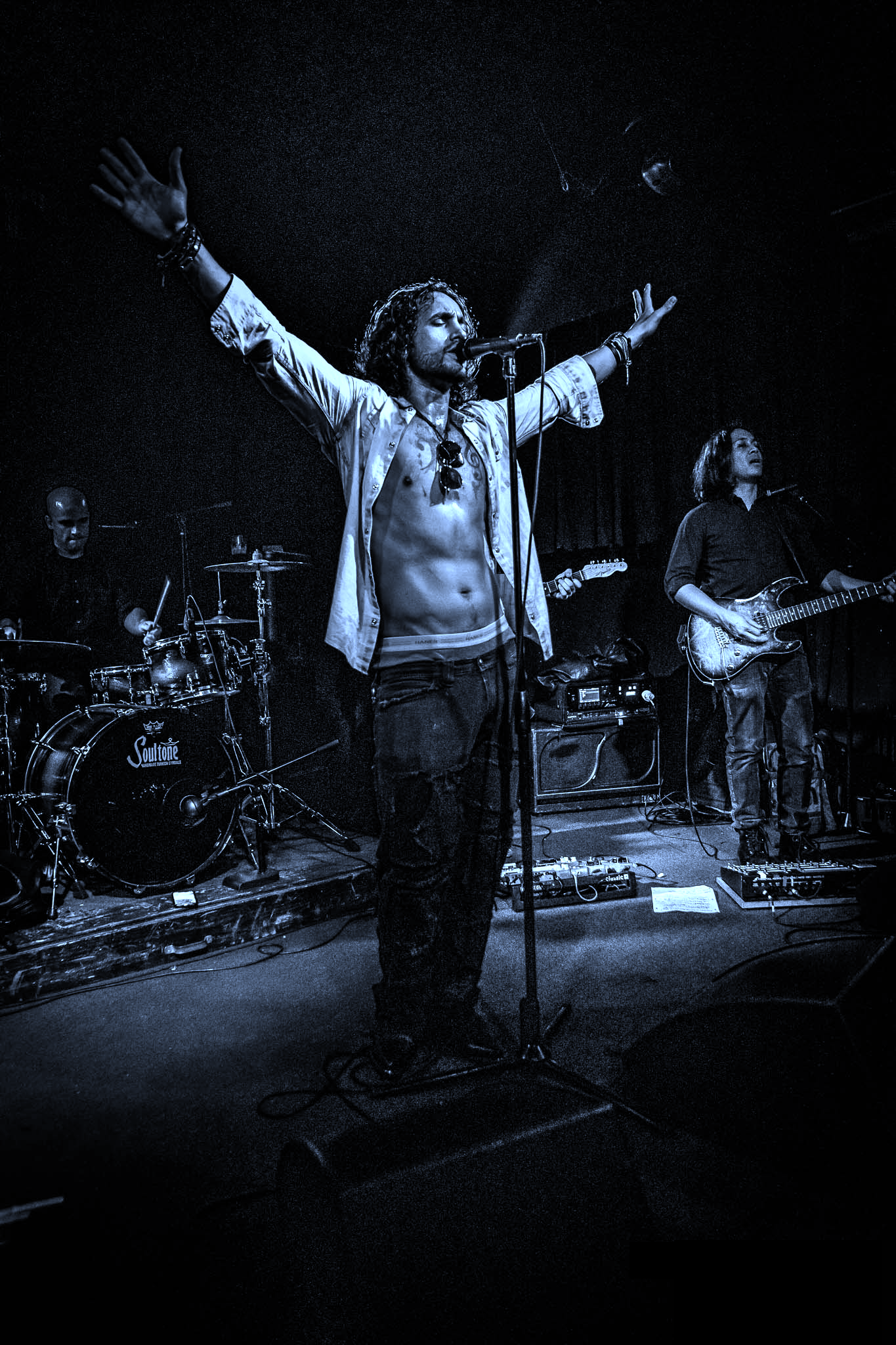 Emo Jesus Cool Blue.png