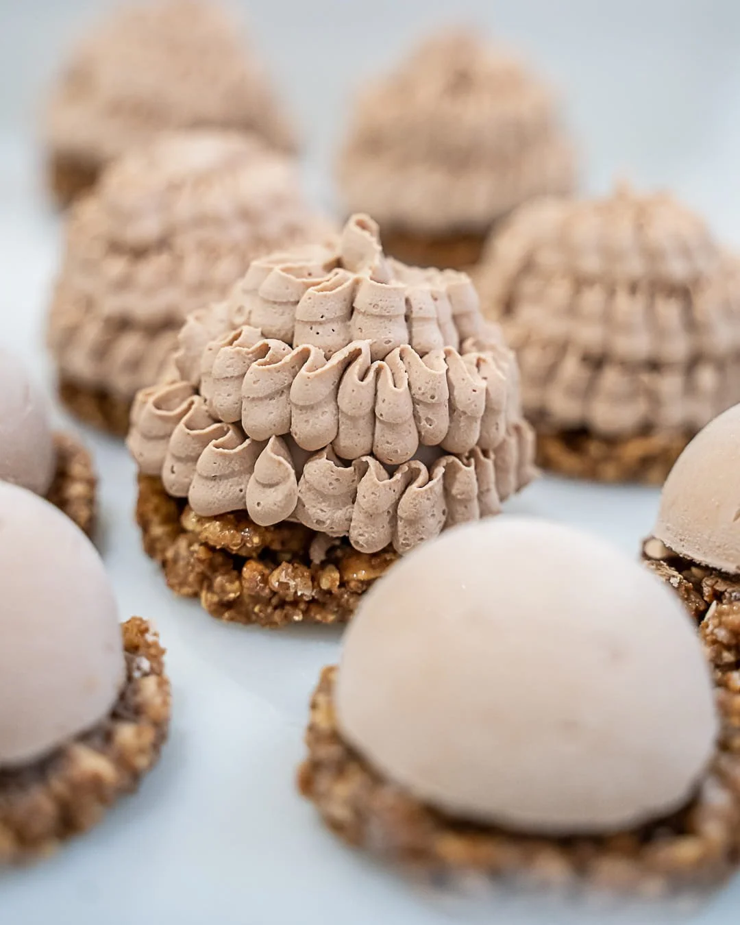 cocotte et tire-bouchon - dessert macarons maison.jpg