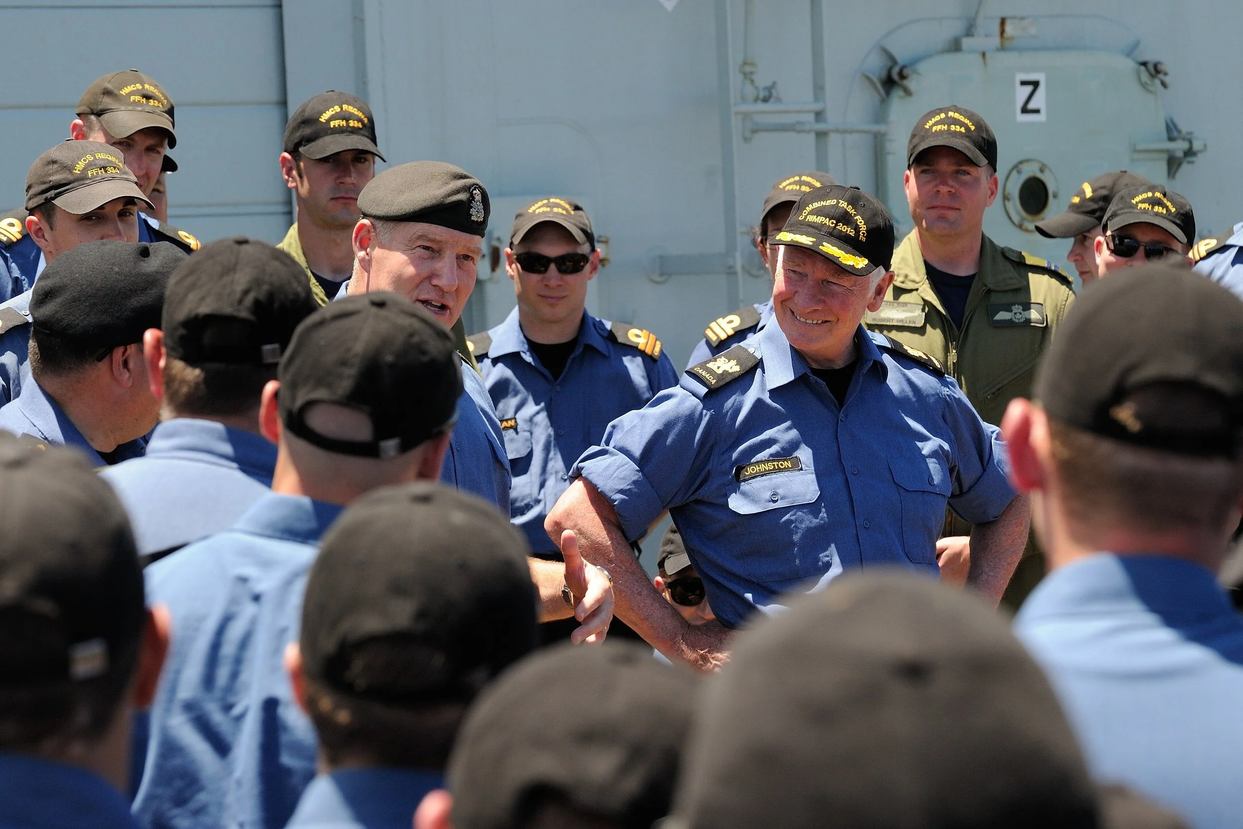 Natynczyk HMCS Regina RIMPAC GG2012-0373-005.jpg
