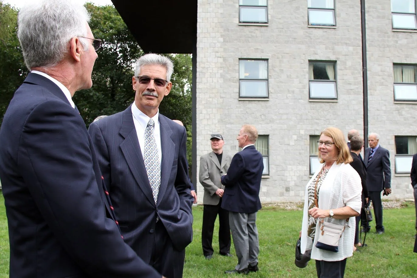 mingling - gary bruce and ed vos; pete kelly and terry wood, and anna-marie-dixon