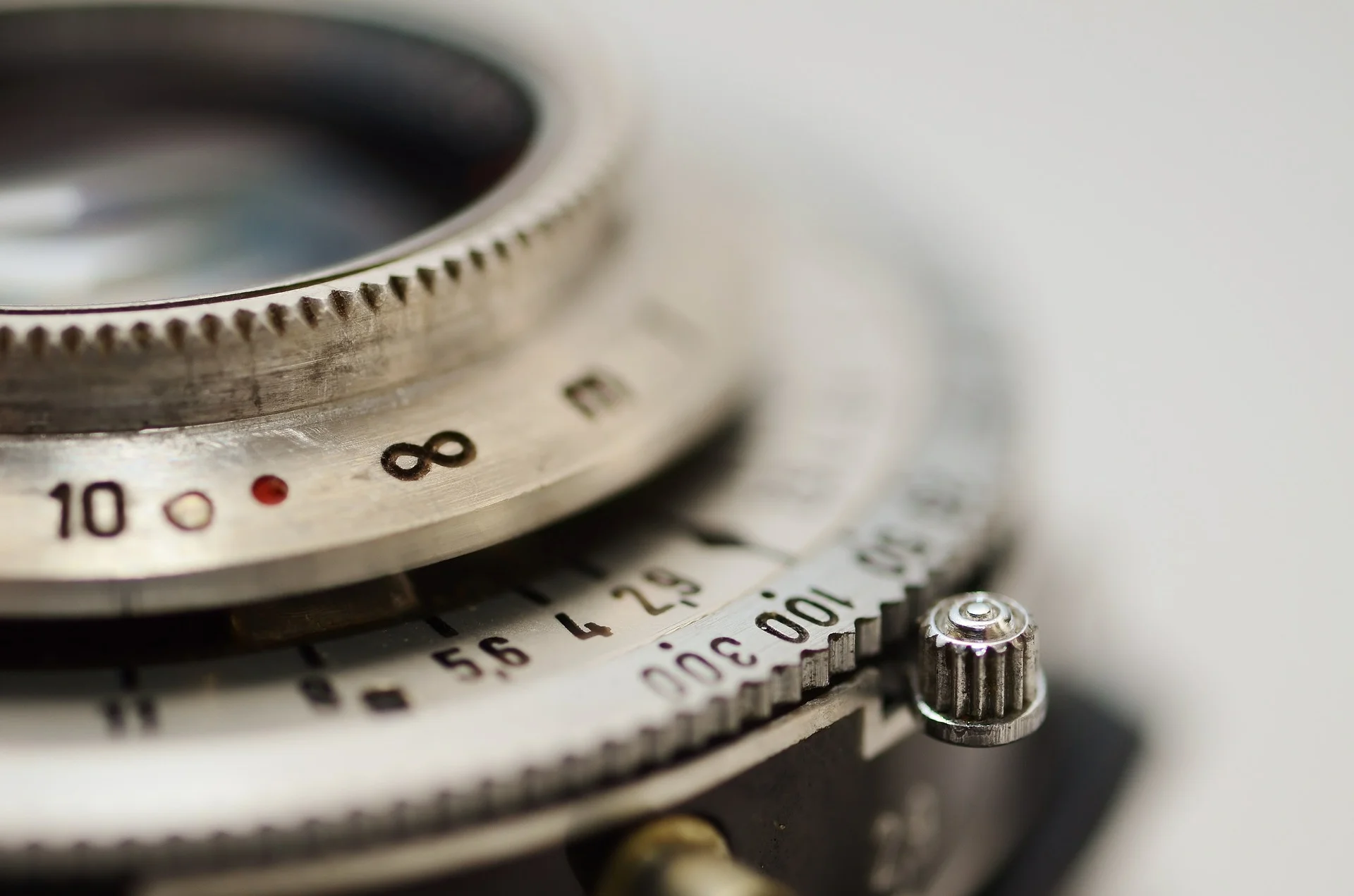 8 Easy Product Photography Tips To Take Better Photos 