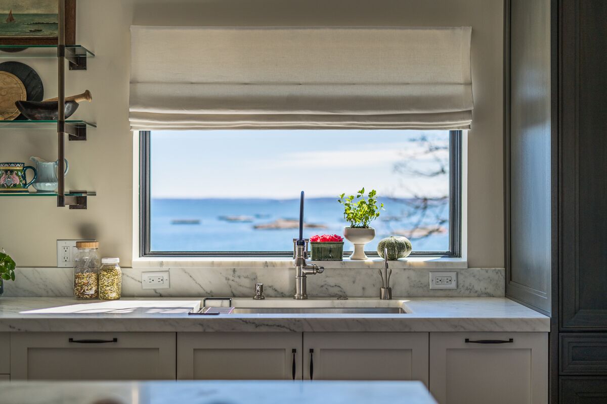 Rye schoen kitchen window .jpg