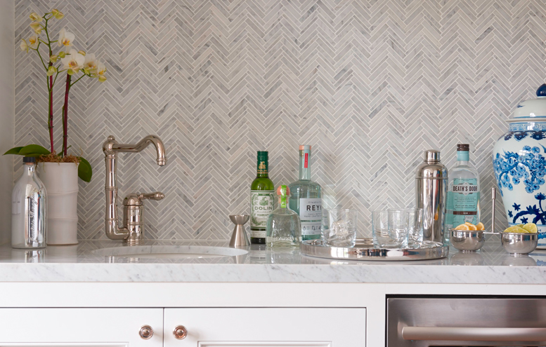 herringbone pattern tile at bar_0509.jpg