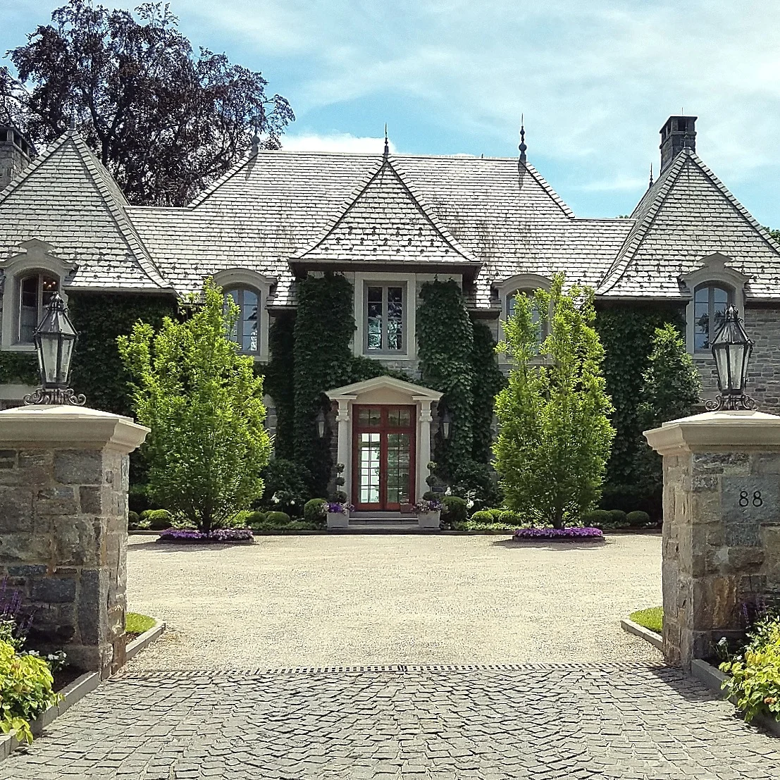 3nd Stop : 5 acre Water font Estate in Riverside , CT 06870