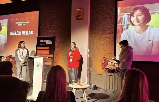 Vlada Nedak Wins Alumni Award