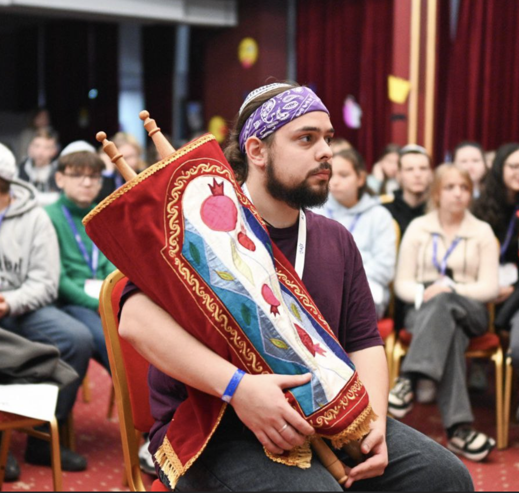 PK Torah Used for B’nei Mitzvah in Ukraine