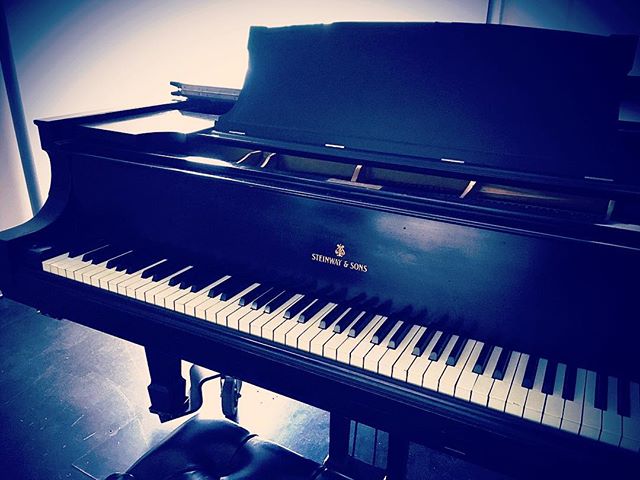 Been hanging out with this old friend. I&rsquo;ve missed him very much. He is quite moody and always dramatic, suited to Beethoven, Chopin, Rachmaninov, and other such tempests. When I play heavy-footed he chimes, chiding. I think he is lonely. #musi