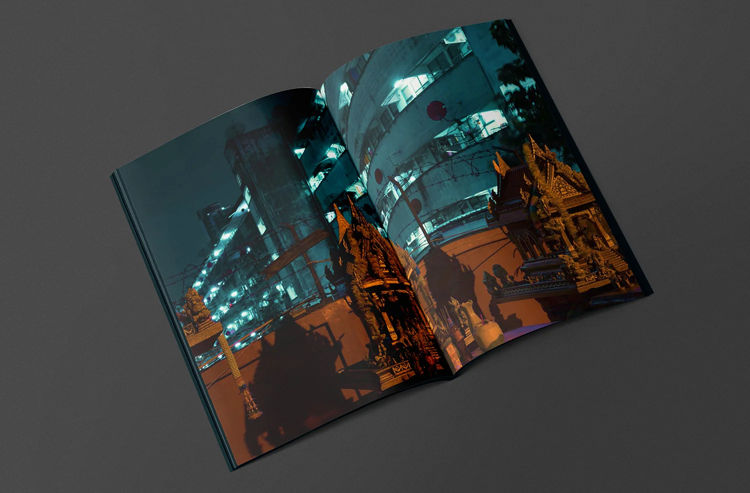 zine5-bangkok-opened-2.jpg