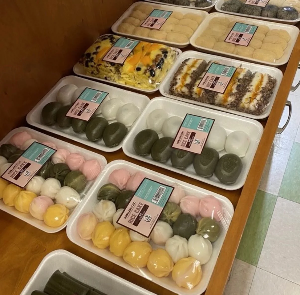 TOMORROW (2/19)! 11am! (For real this time 😇☺️)

You can now get fresh Korean rice cakes (떡) starting this Thursday! If you&rsquo;ve never had them before, you are in for a treat!

We will have the following options:
찹쌀떡 mochi
경단 kyungdan
인절미 injeol