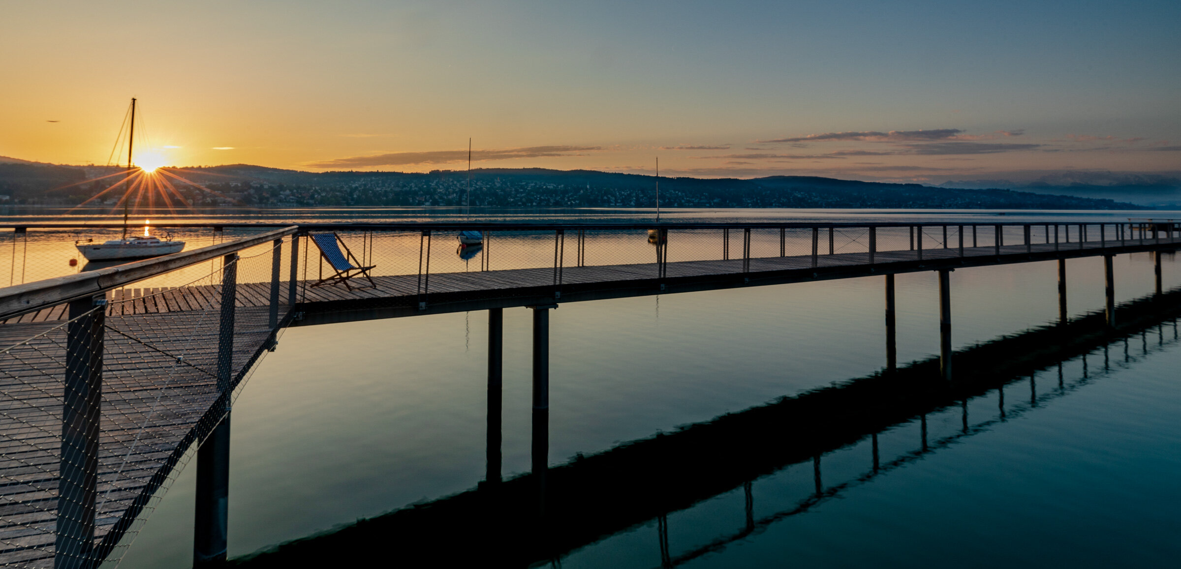 LAKE ZÜRICH SUNRISE