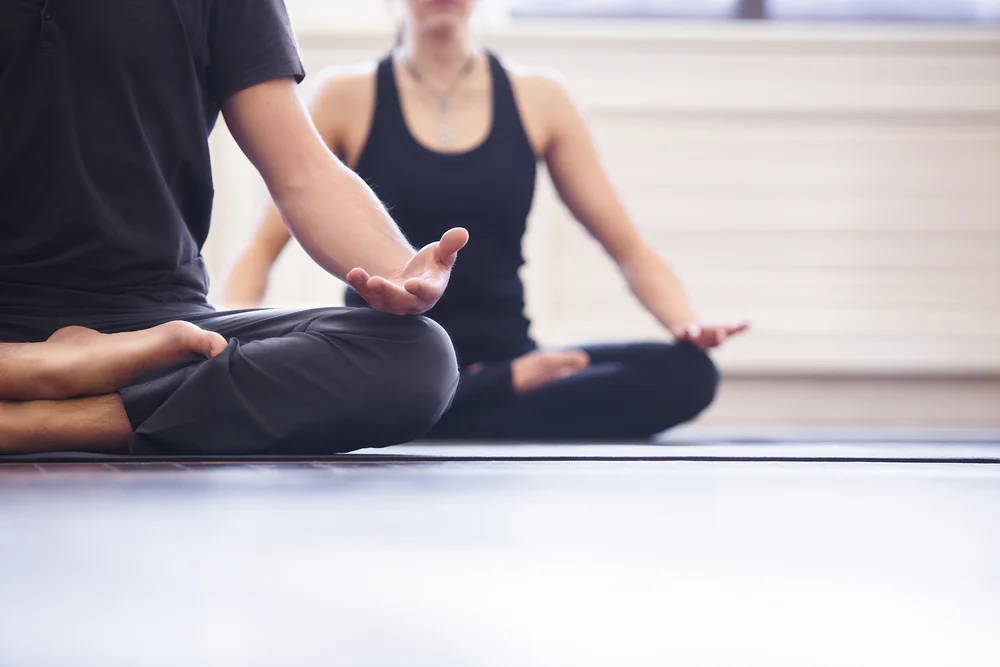 Bikram-yoga-para-principiantes.jpg