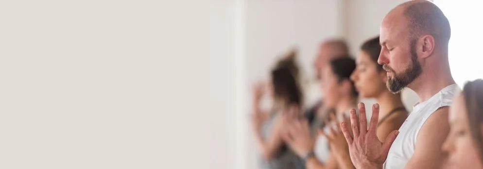 yoga-nilaya-corsi-yoga-meditazione-lecco-banner-uomini.jpg
