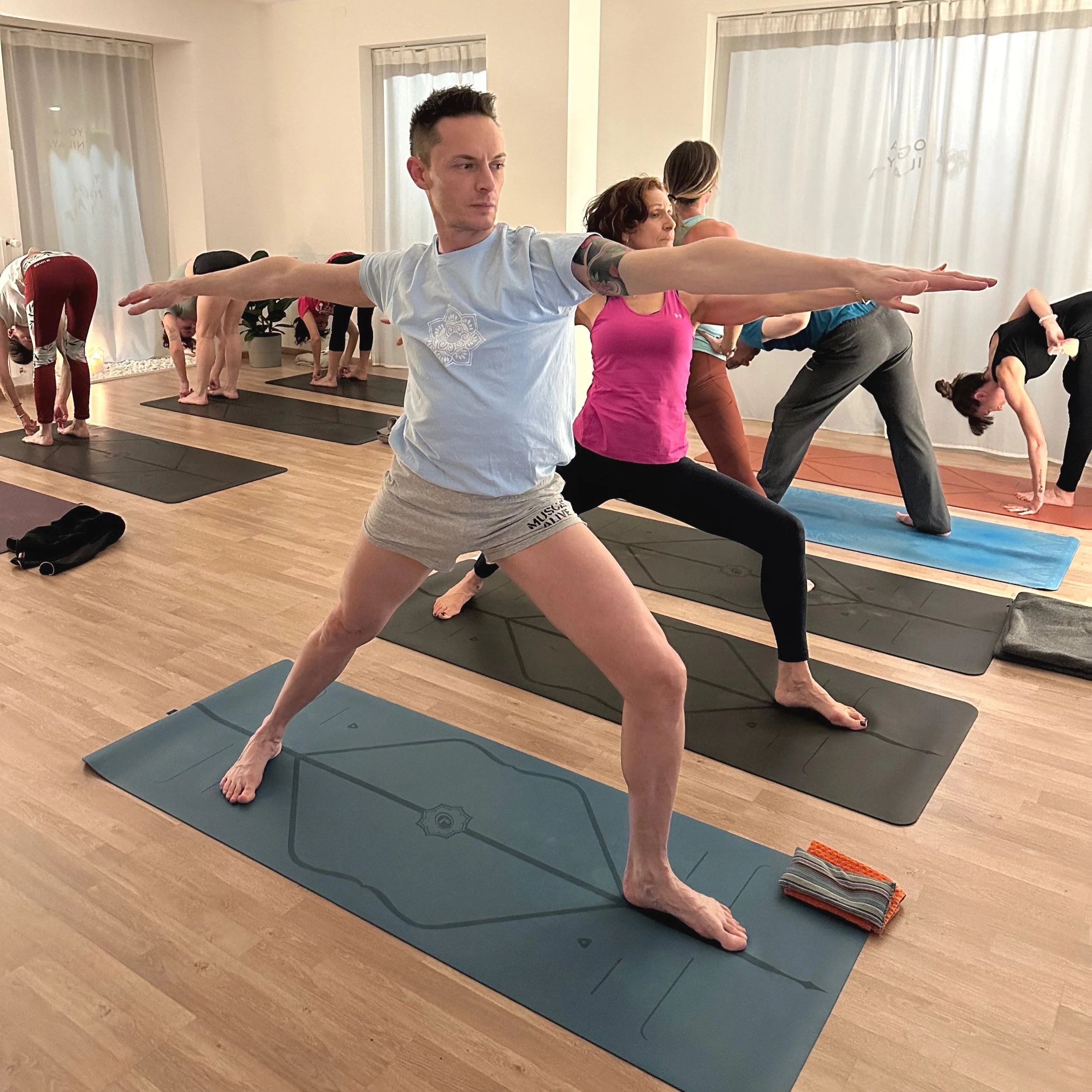 Foto di Luca @drluca_biologo_nutrizionista, studente della scuola di yoga a Lecco Yoga Nilaya