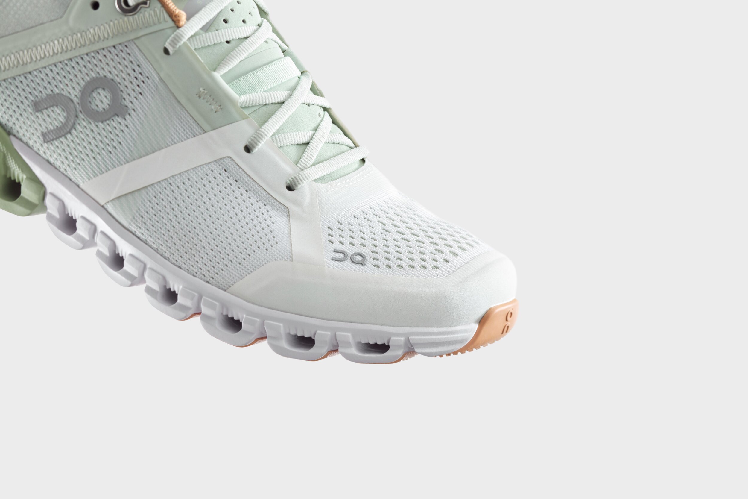 on running cloudflow aloe white