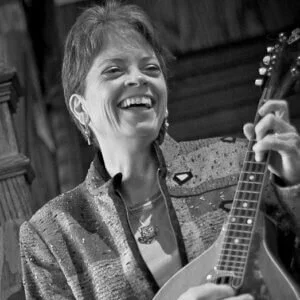 Live Music: Betsy O'Malley & Friends