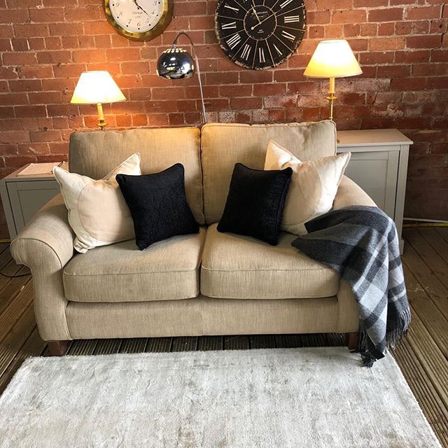 ⚡️GORGEOUS LIGHT BROWN TWO SEATER⚡️ 🙌🏻EX FURNITURE VILLAGE WITH WOODEN FEET🙌🏻 🌟🌟A STEAL AT &pound;199 RRP &pound;750🌟 ⏰🚀ORDER TODAY, DELIVERED TODAY⏰ 🎉SHOP OUR FACEBOOK / INSTAGRAM
🎉#yorkshire #cosychair #loveleeds #sofashop