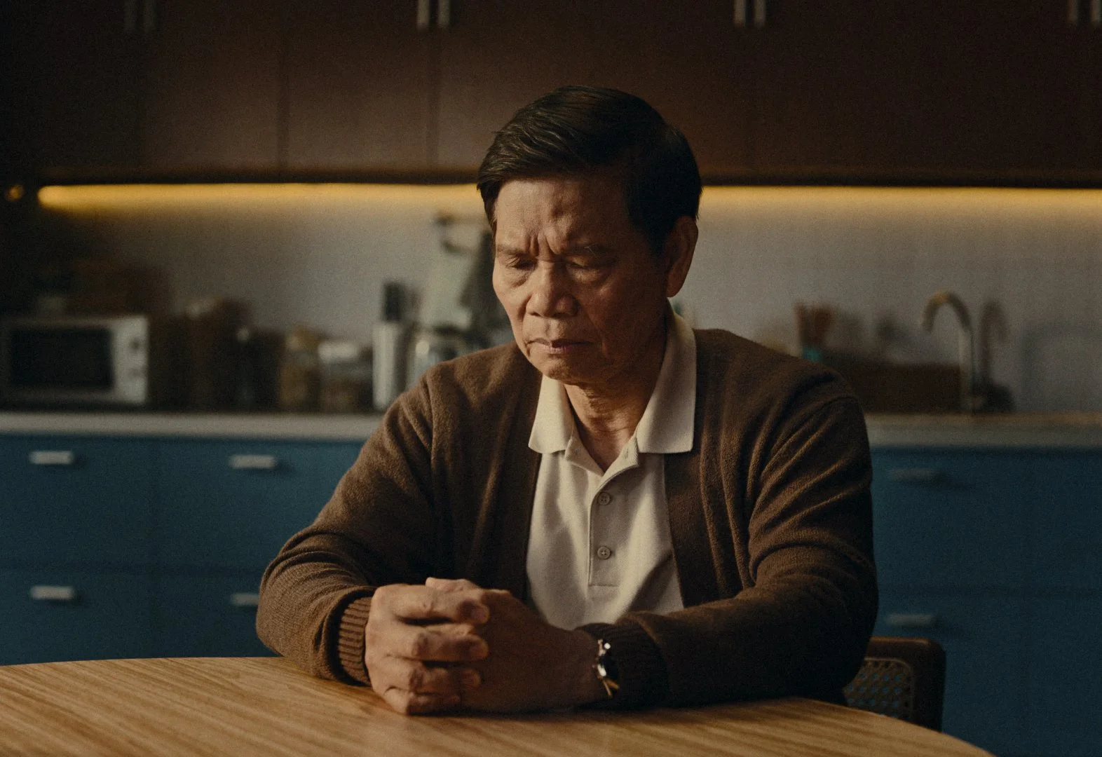 竭明是 jac min is → a director of → branded content, music videos and ...
