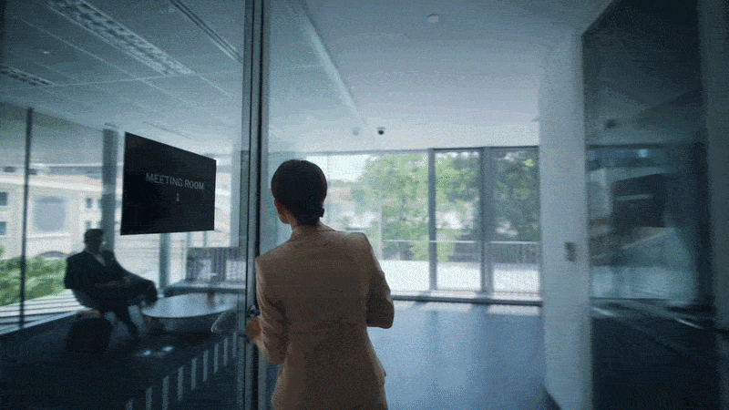04-ezgif.com-optimize.gif