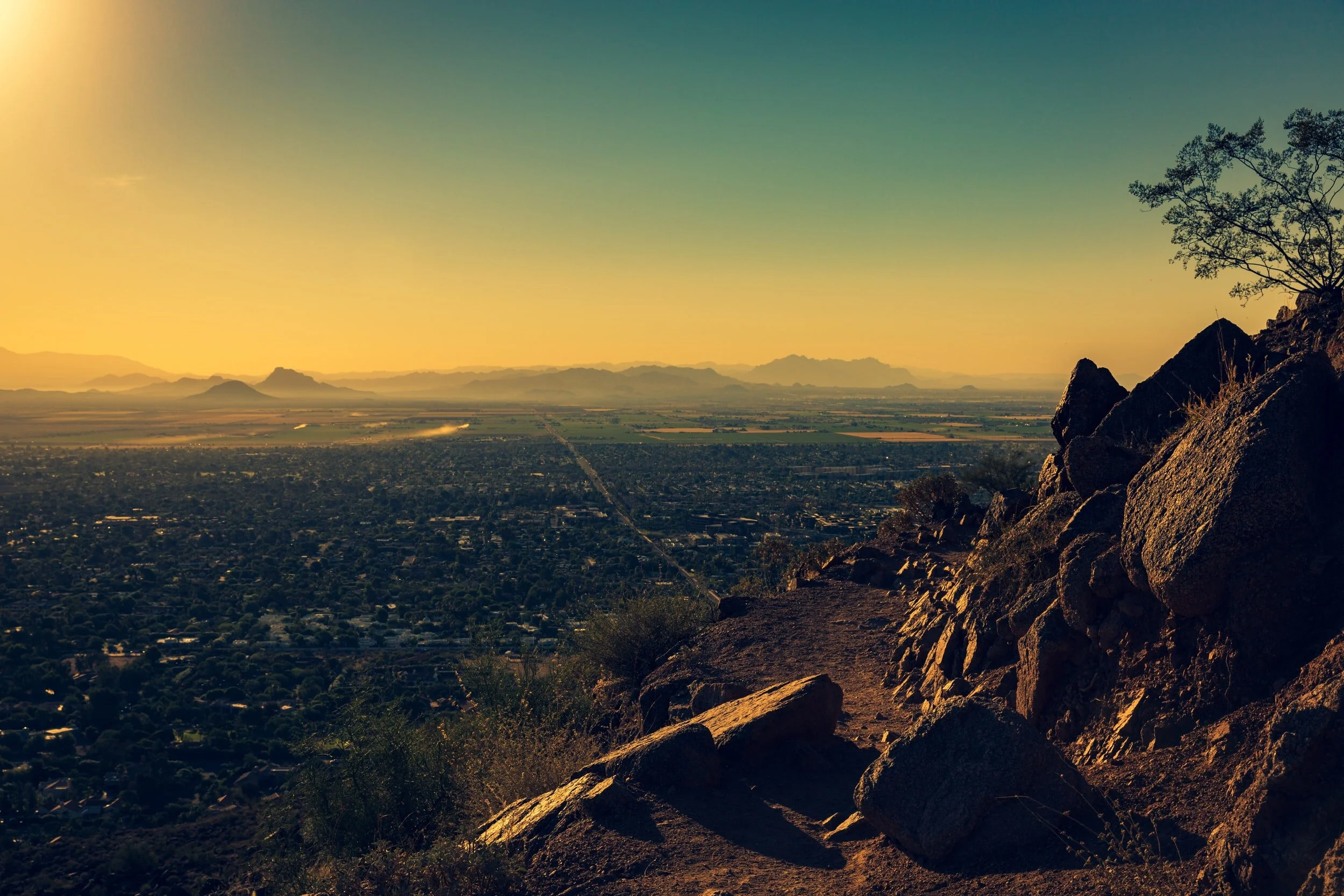Bishop Hutterer at Shepherd of the Valley, Phoenix disaffiliation vote
