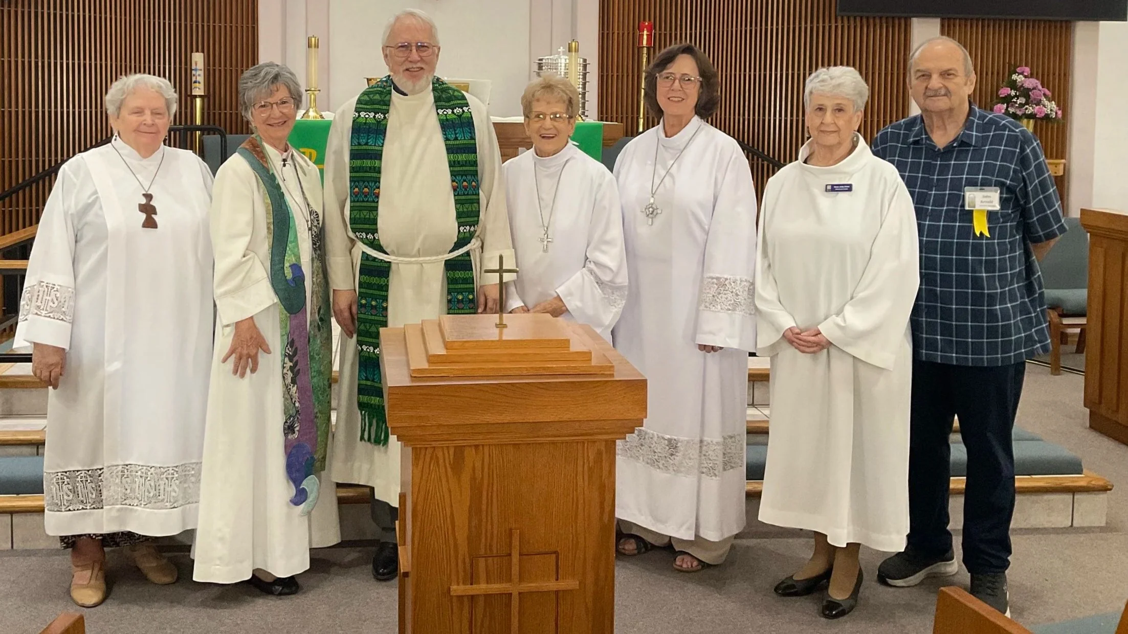 Pastor+David+Peterson+Installation+with+SAM%27s.jpg