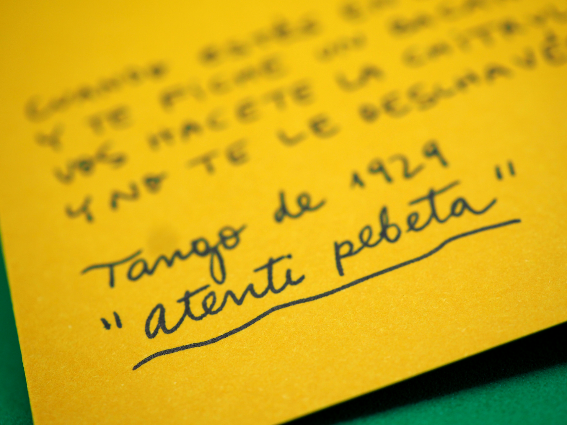 parche-entero__mod3_atenti_detalle.png