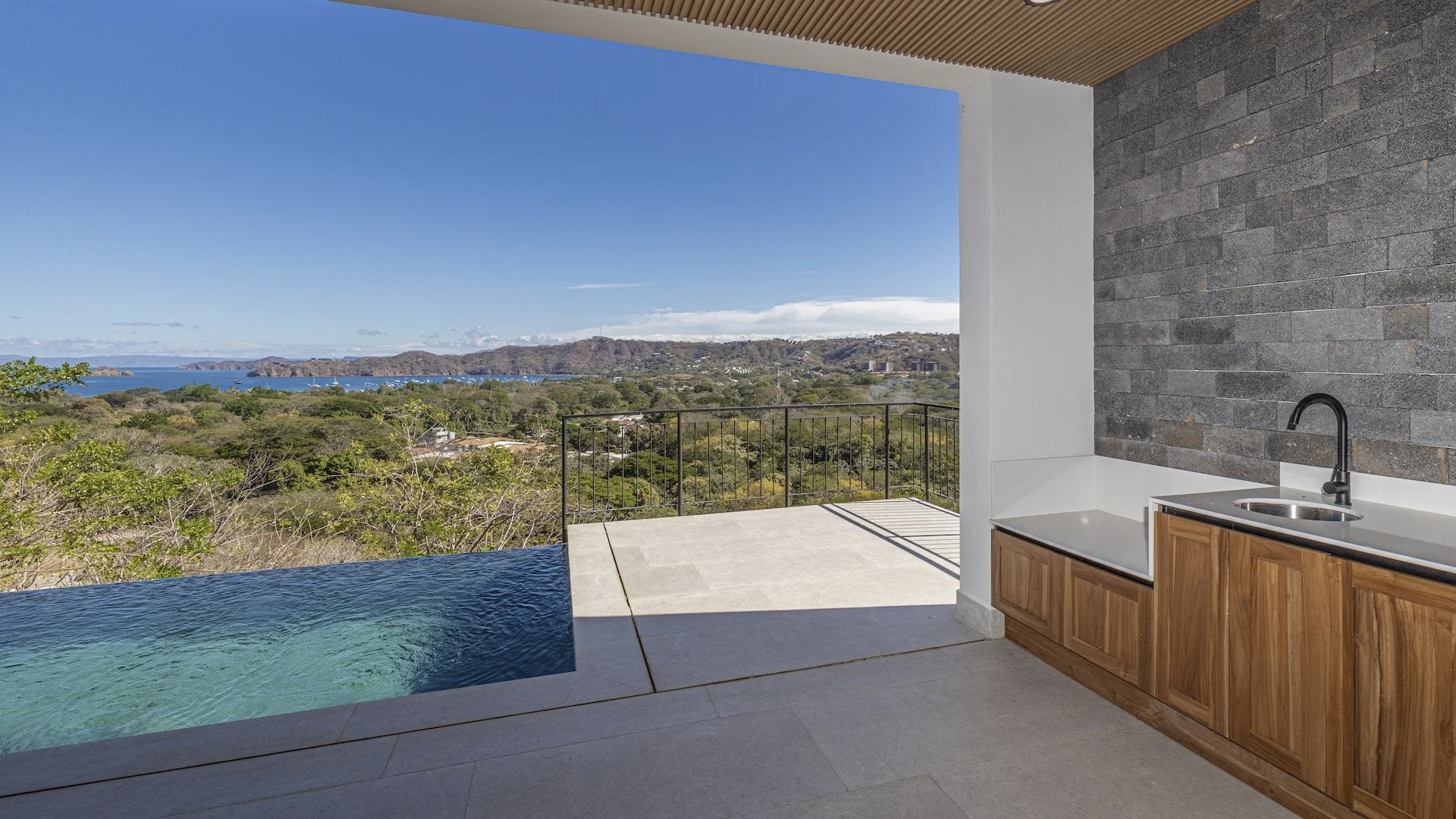 CBE 39 Bayview House finished 006.jpg