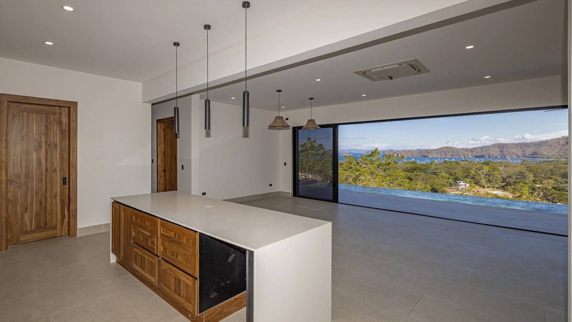 CBE 39 Bayview House finished 009.jpg