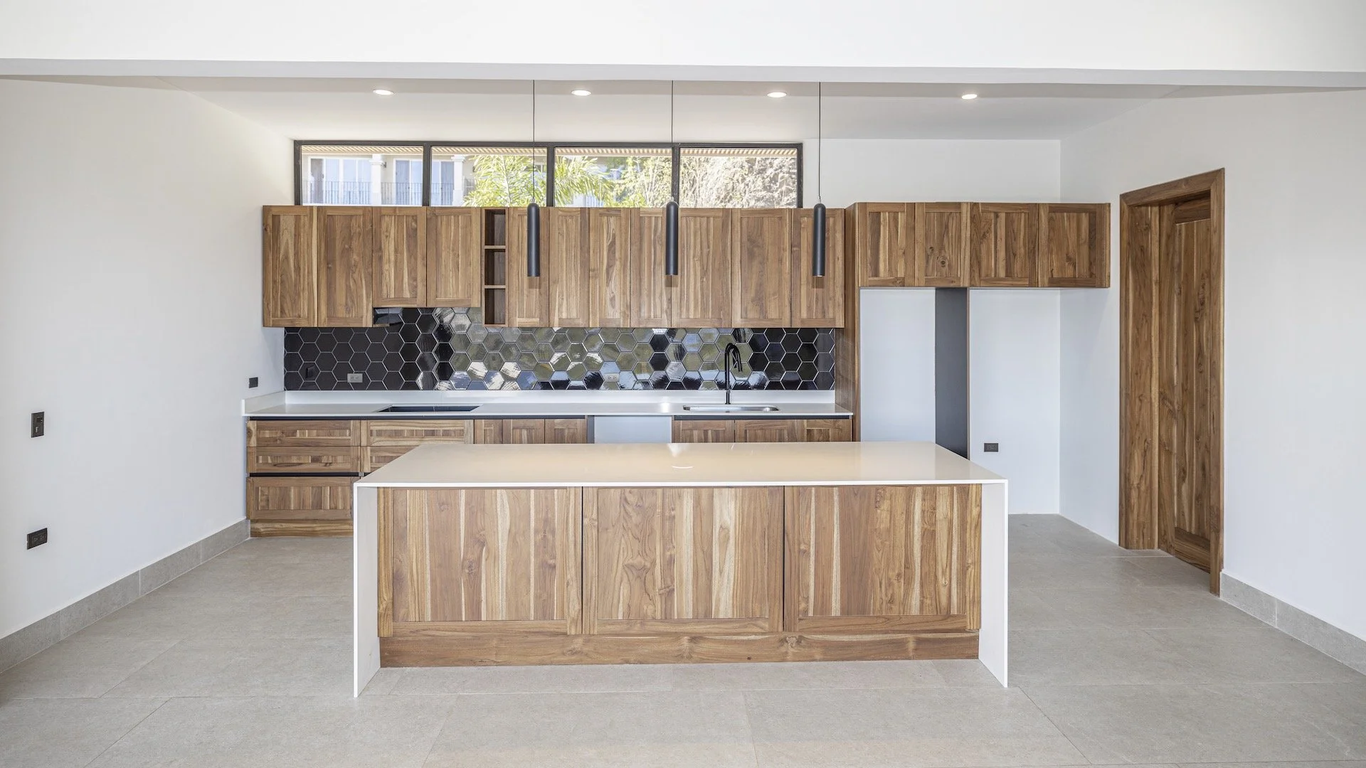 CBE 39 Bayview House finished 011.jpg