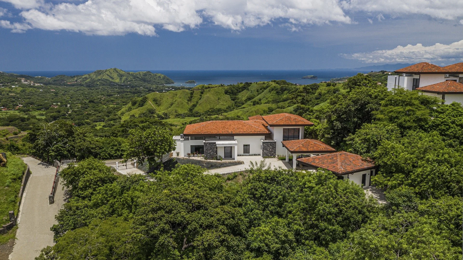 Madera Del Mar Lot 10 RR Casa Alto Verde Furnished 001.jpg