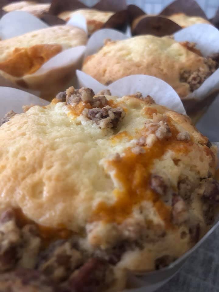 Muffin cakes- Original with pecan (good catering pic).jpg