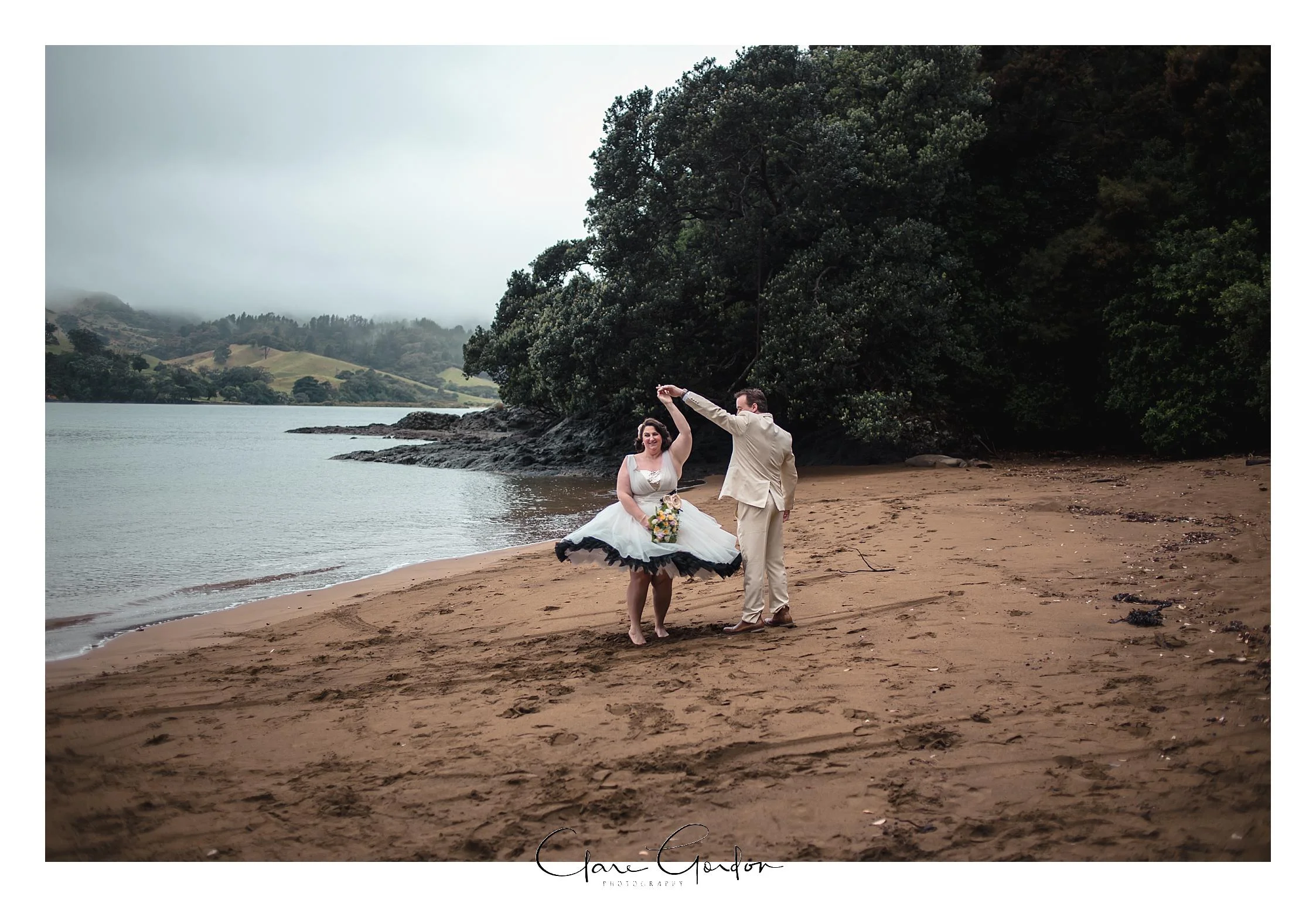 Tangiaro- Kiwi -retreat- Coromandel-Wedding-photo- (94).jpg