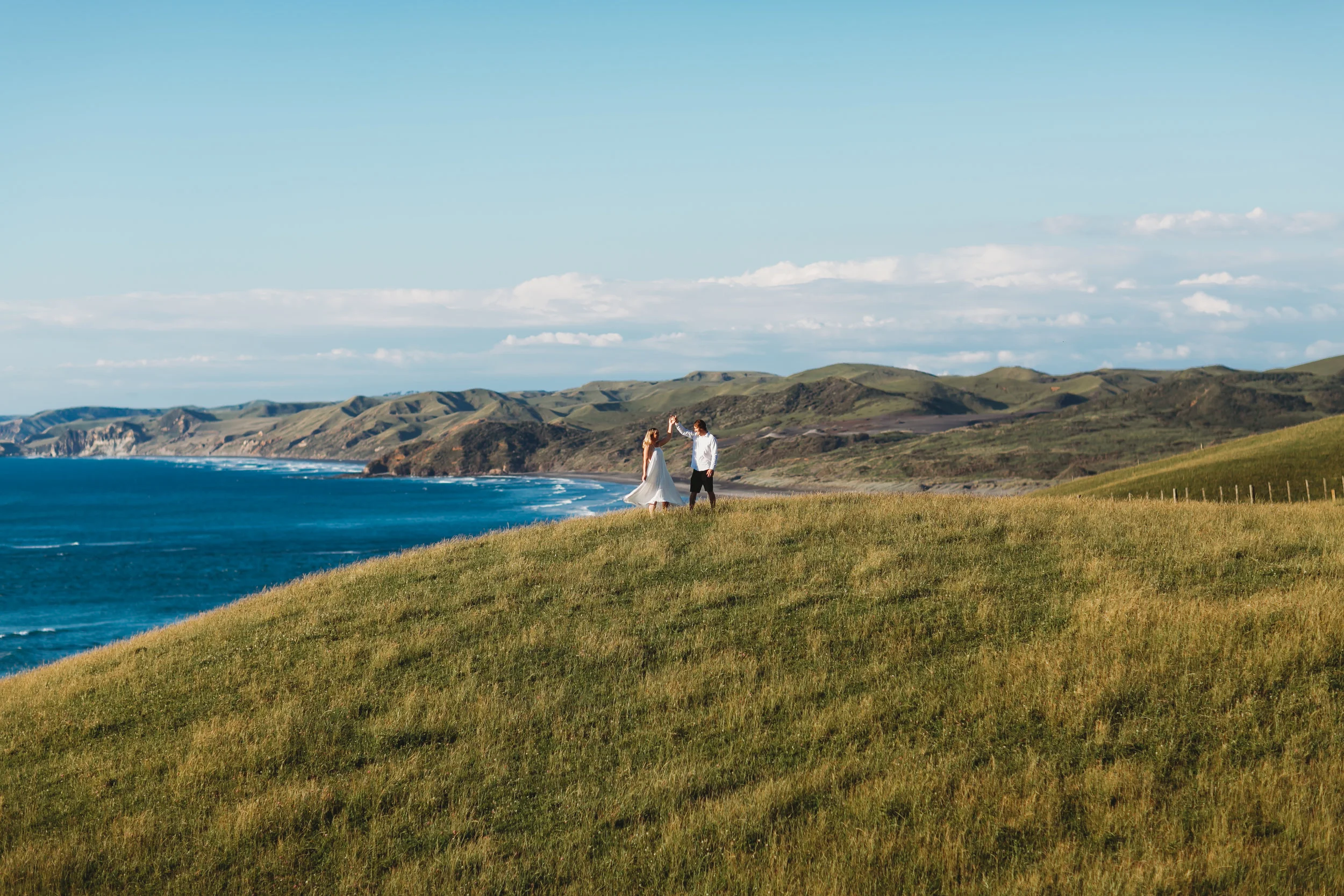 Raglan-beach-couples-engagement-photo-shoot (16 of 79).jpg