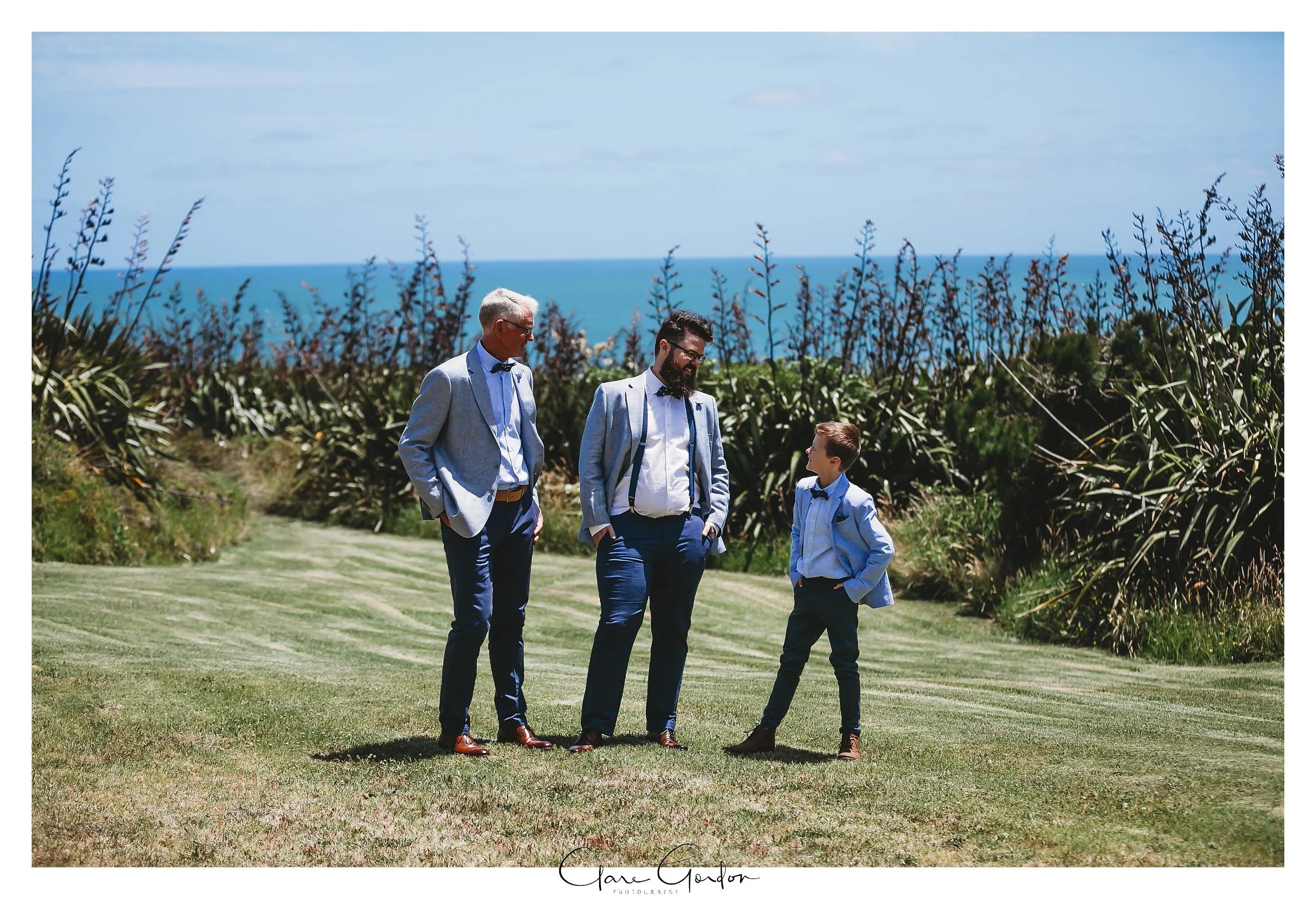 Castaways-resort-waiuku-Wedding-photos-Karioitahi-beach (19).jpg