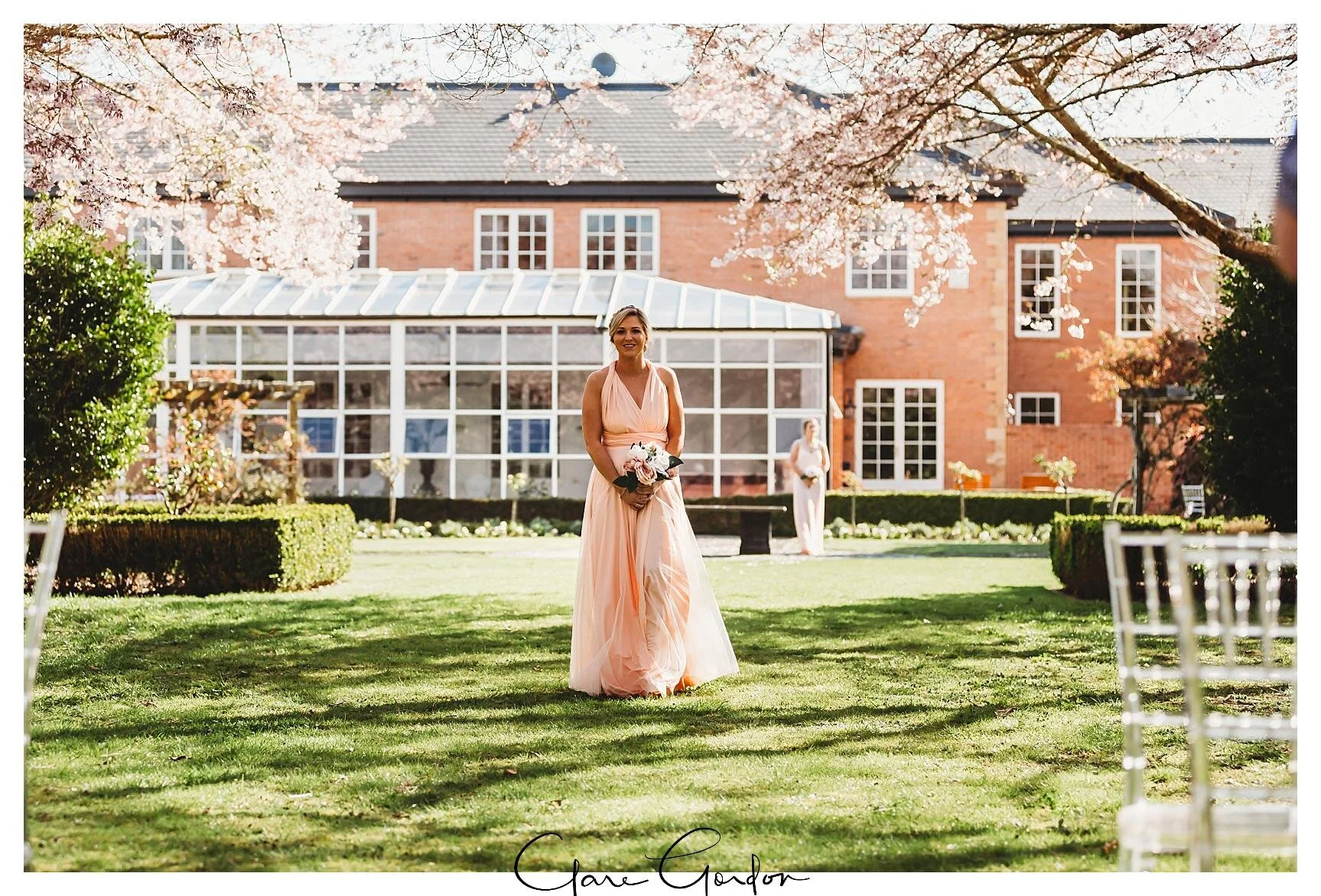 Henley-Hotel-Cherry-blossom-wedding-photos (41).jpg