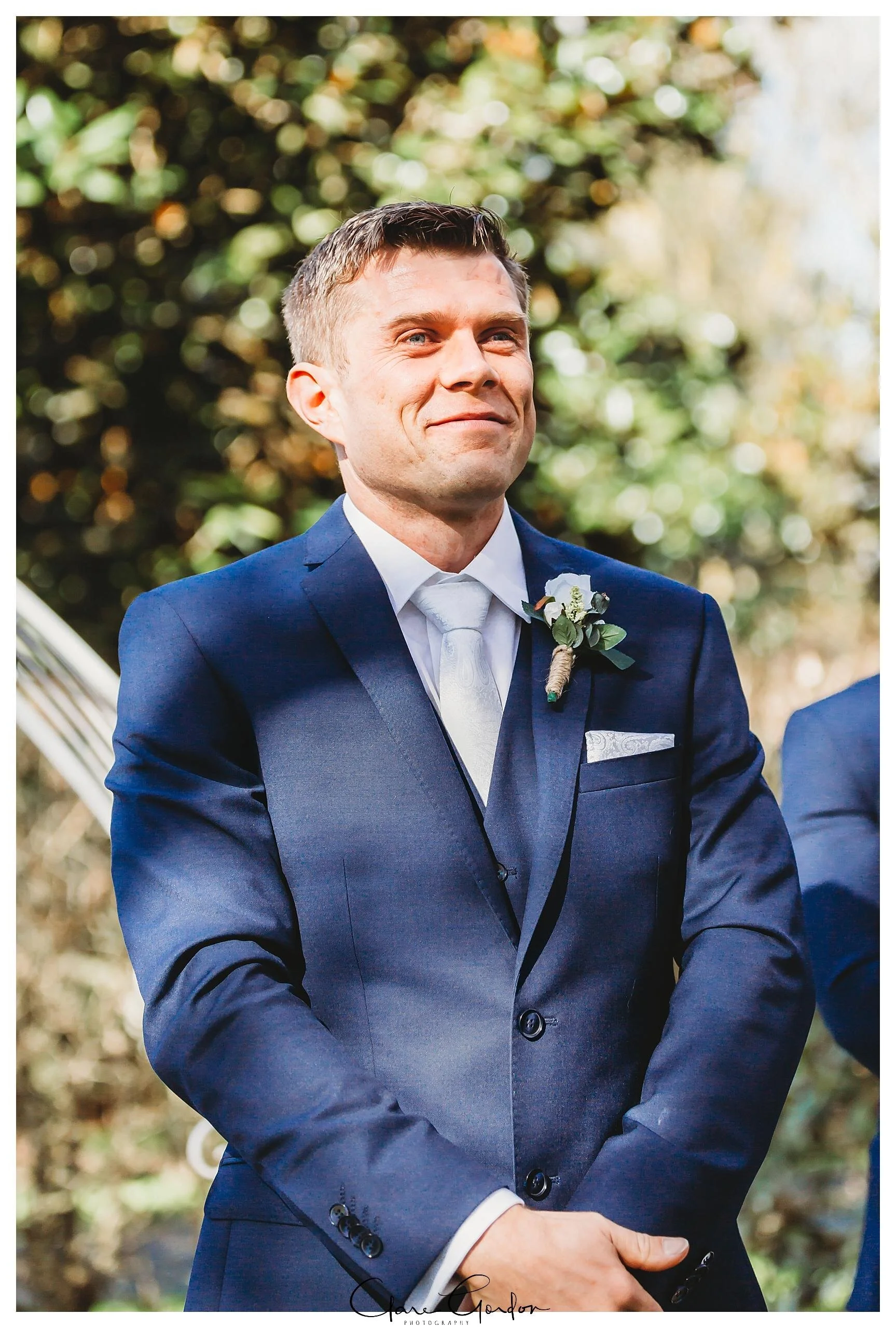 Henley-Hotel-Cherry-blossom-wedding-photos (44).jpg