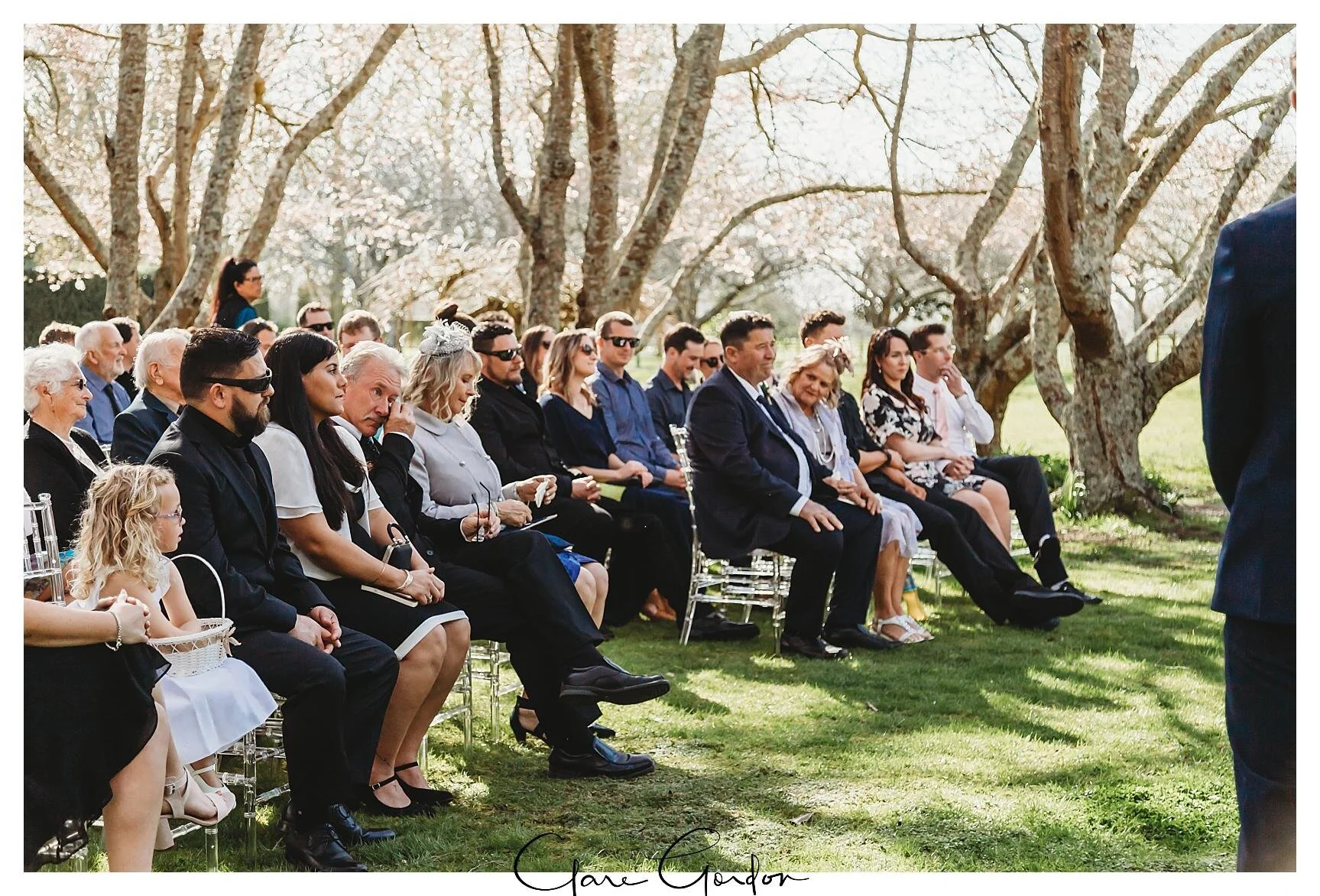 Henley-Hotel-Cherry-blossom-wedding-photos (48).jpg
