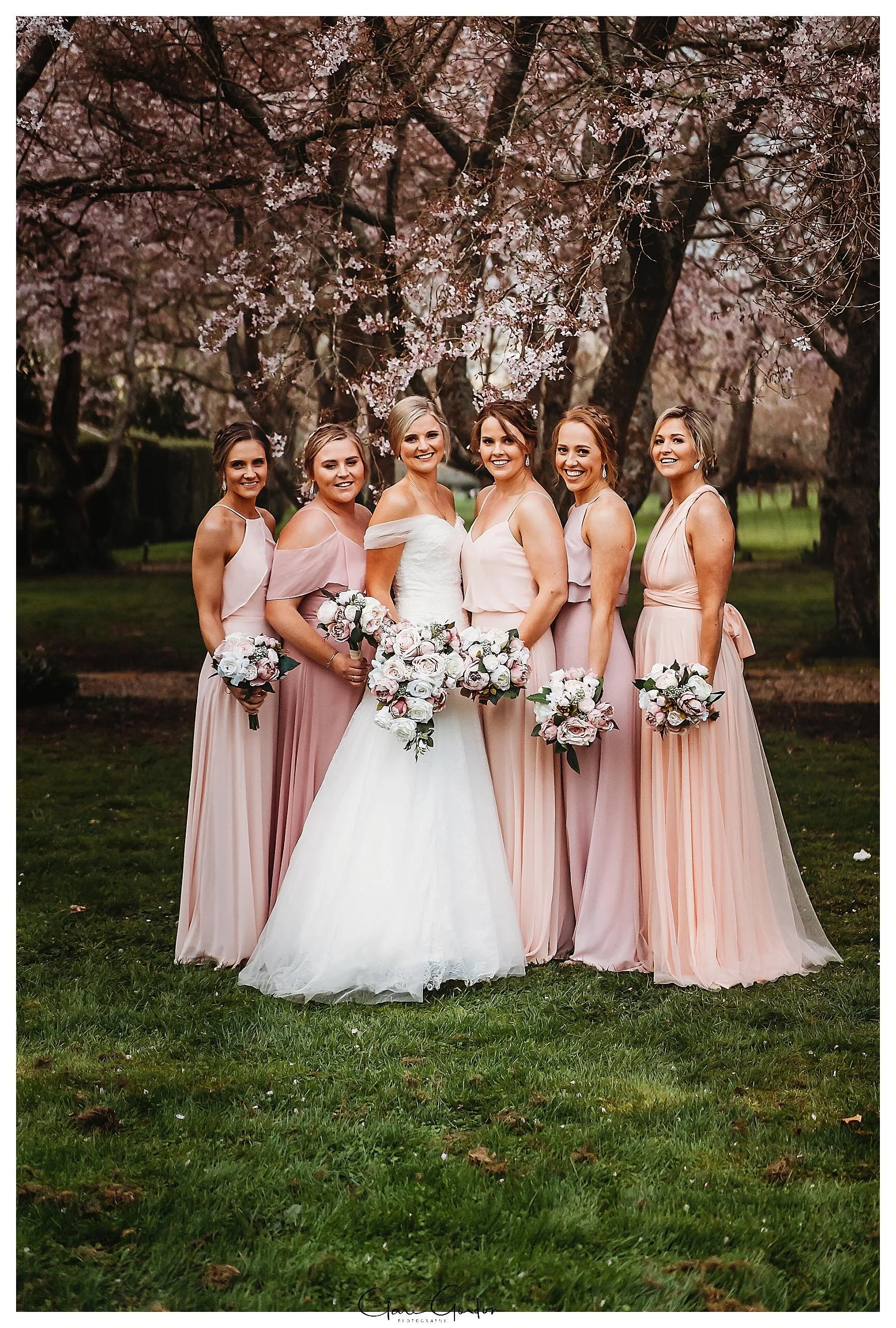 Henley-Hotel-Cherry-blossom-wedding-photos (64).jpg