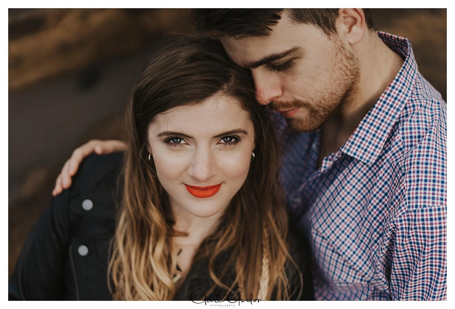 Raglan-beach-NZ-couples-engagement-photos-West-coast-Newzealand (12).jpg