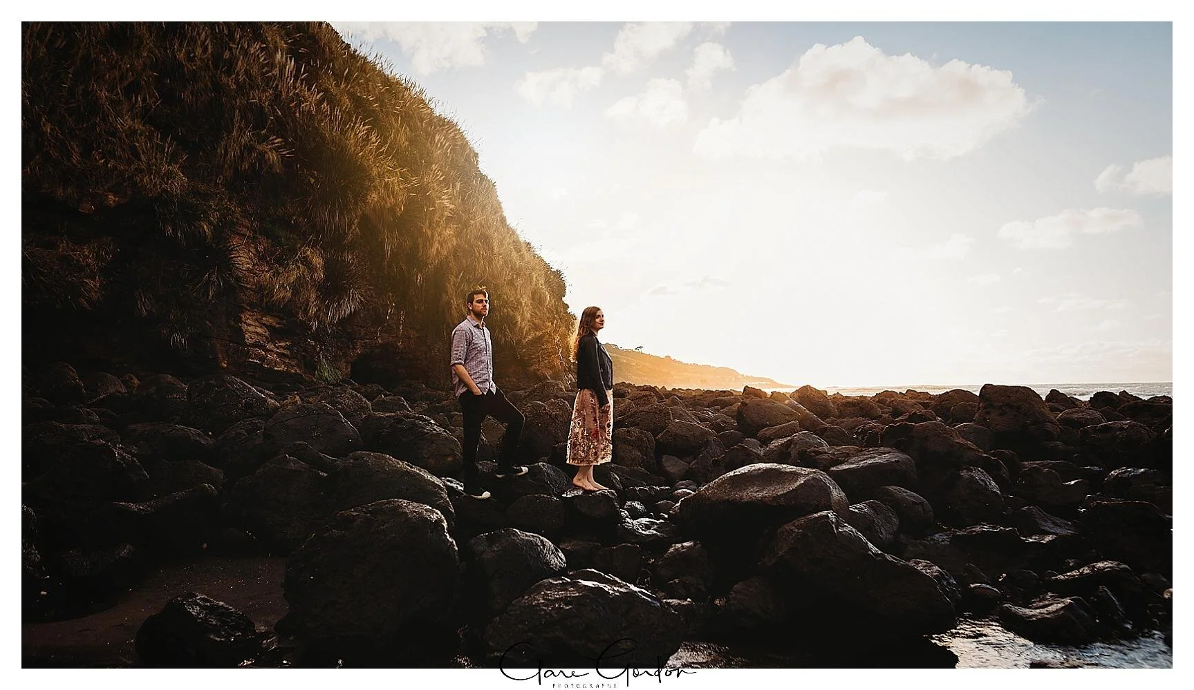 Raglan-beach-NZ-couples-engagement-photos-West-coast-Newzealand (17).jpg