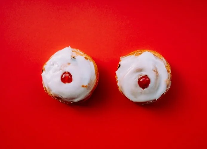 How do you know when breast implants need replacing?